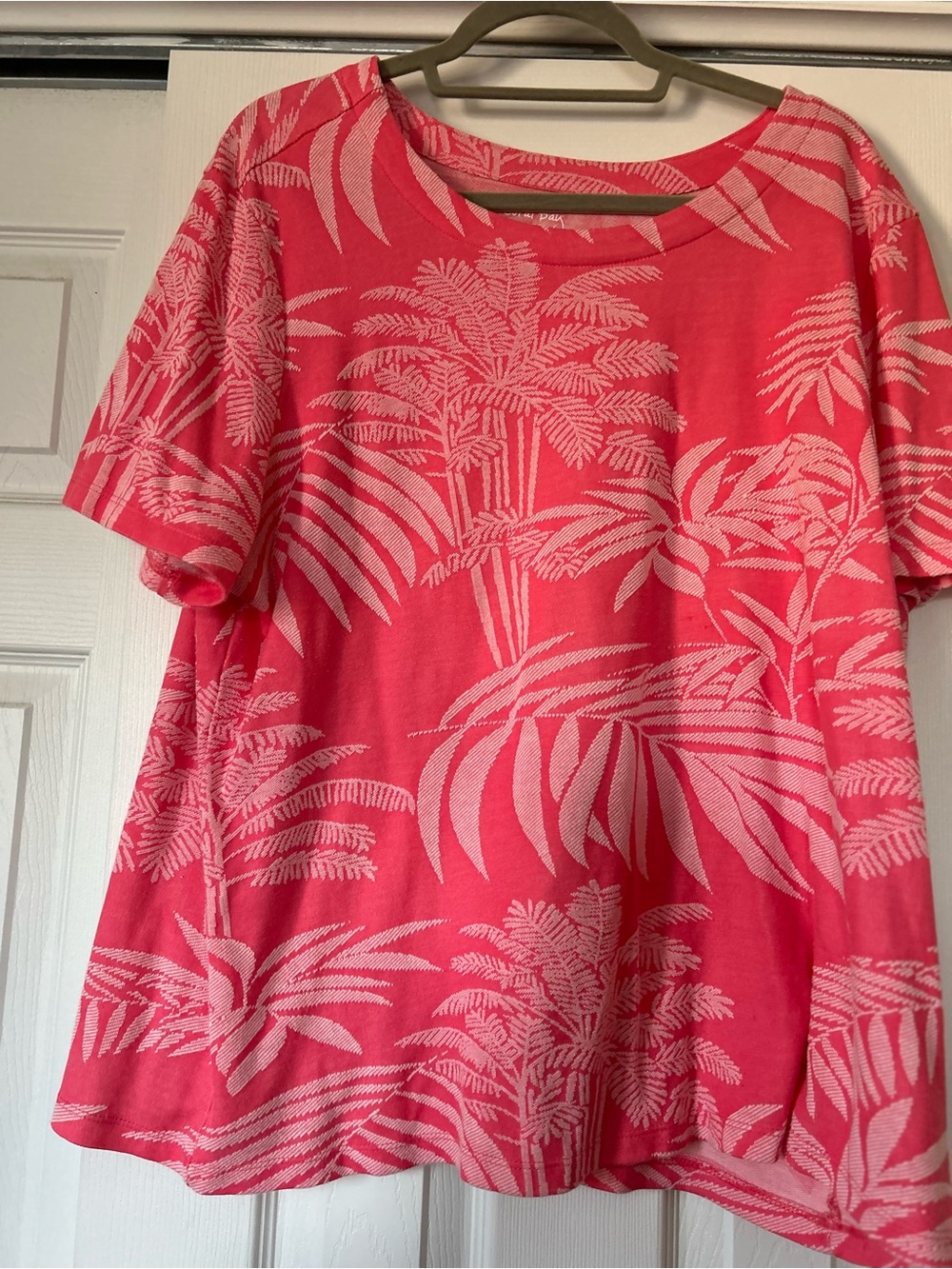 Coral Bay' Pink Tropical Print Short Sleeve Top